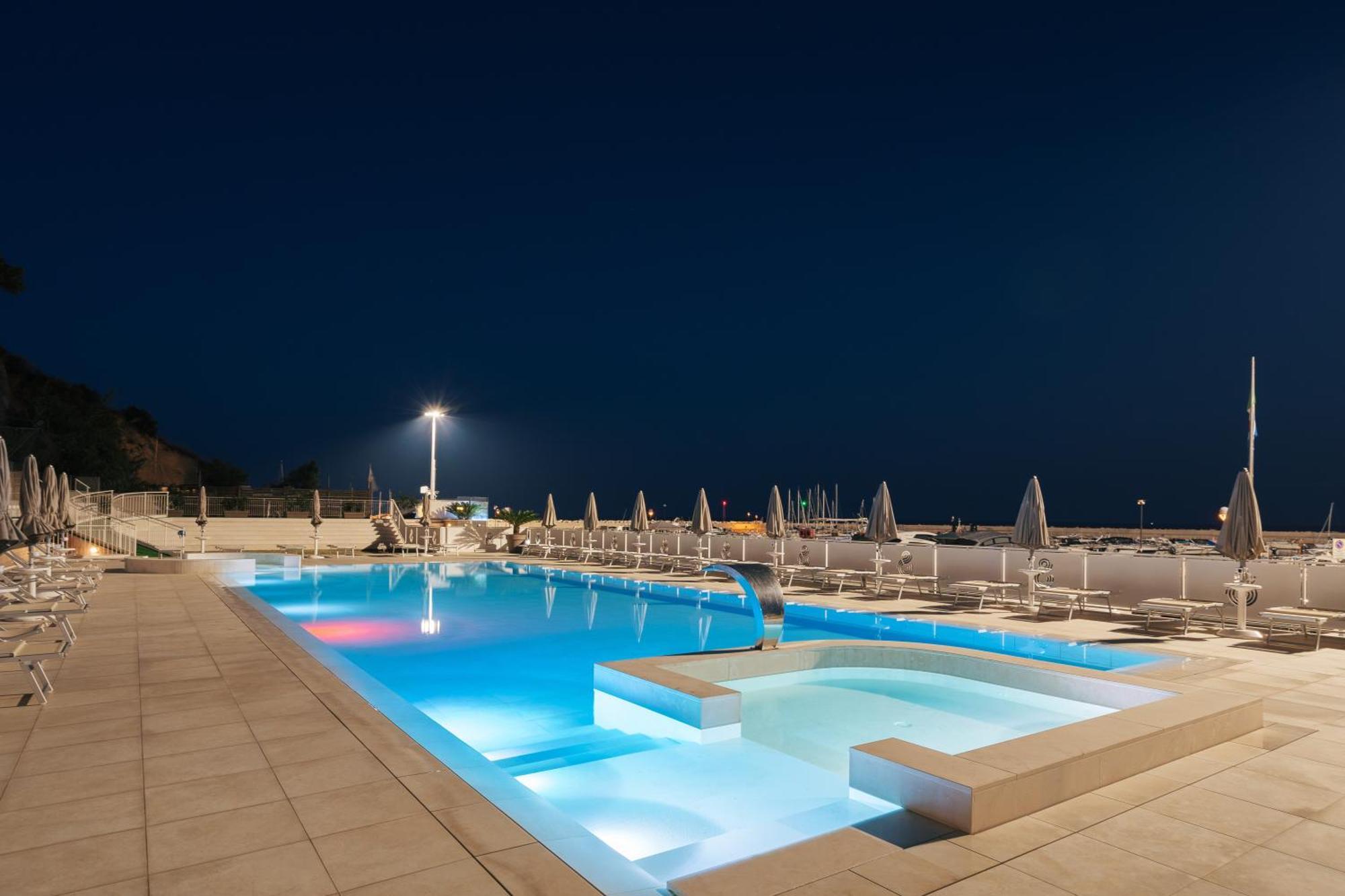 Hotel Scogliera Numana Zewnętrze zdjęcie